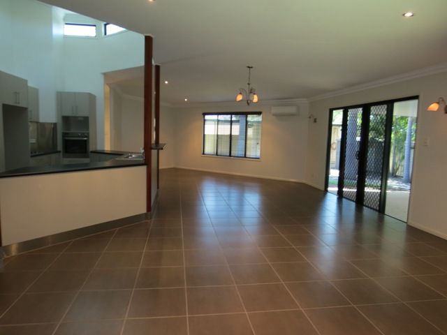 60A BAKER Street, EMERALD, QLD 4720