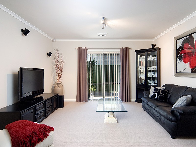 18 Barton Circuit, MOUNT BARKER, SA 5251