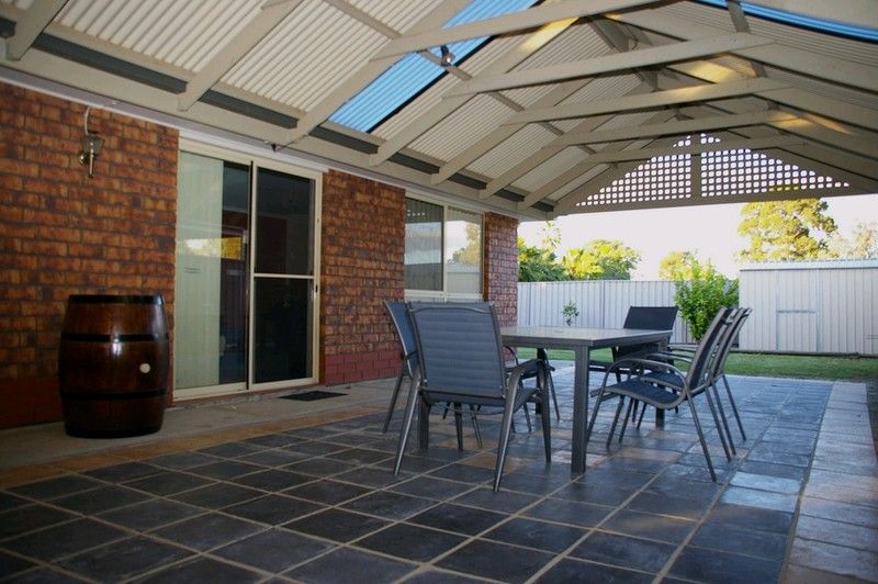 22 Railway Terrace, RENMARK, SA 5341