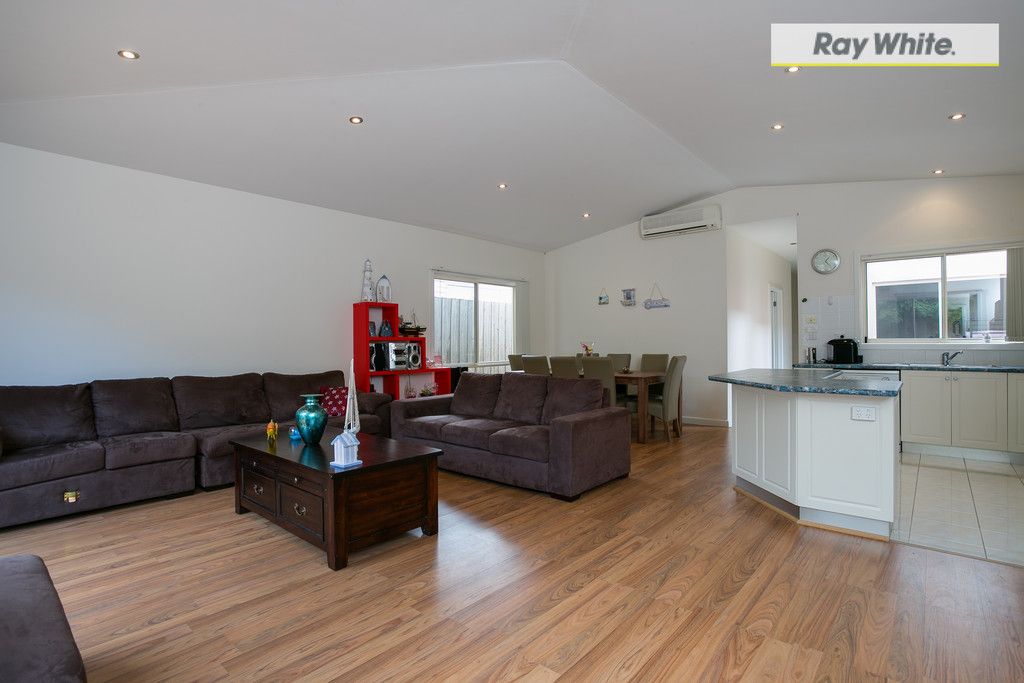 38 Third Avenue, ROSEBUD, VIC 3939