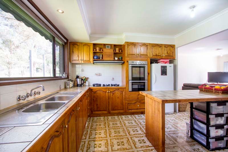 9-11 South Avenue, MOUNT EVELYN, VIC 3796