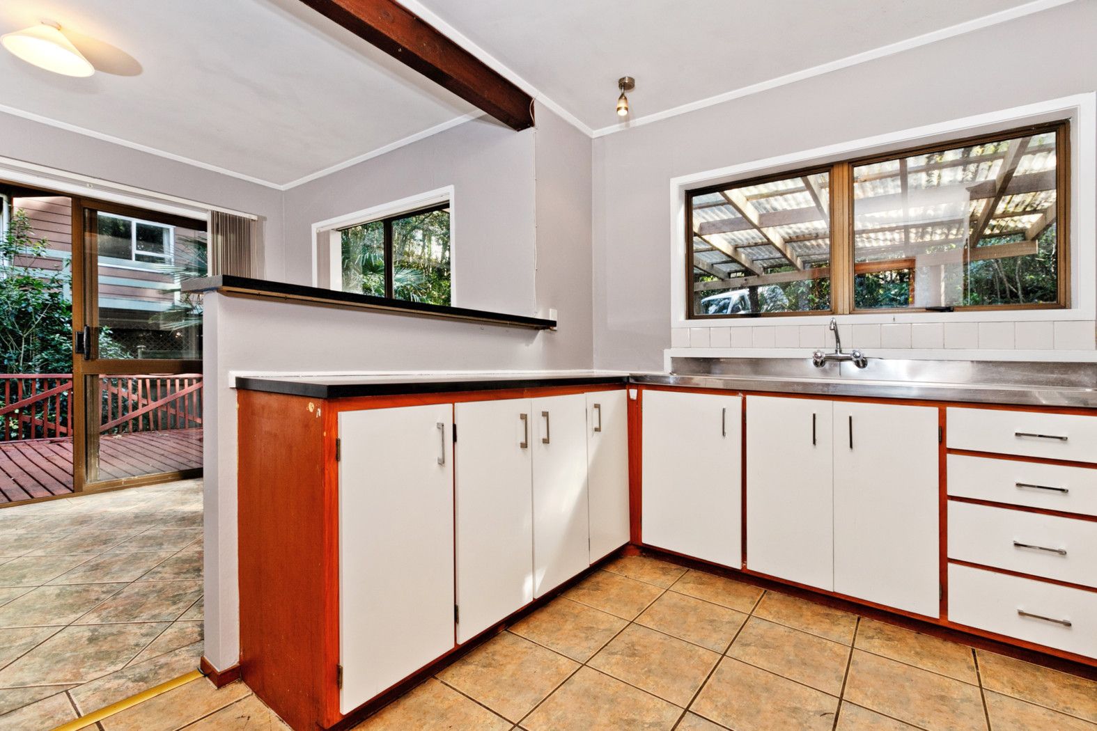 11 Caram Place, BIRKENHEAD, North Shore City