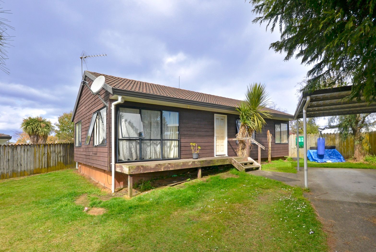 37 Riverton Drive, RANDWICK PARK, Manukau City