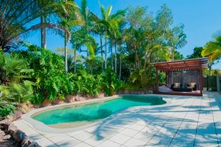 15 Arlene Park Terrace, HELENSVALE, QLD 4212