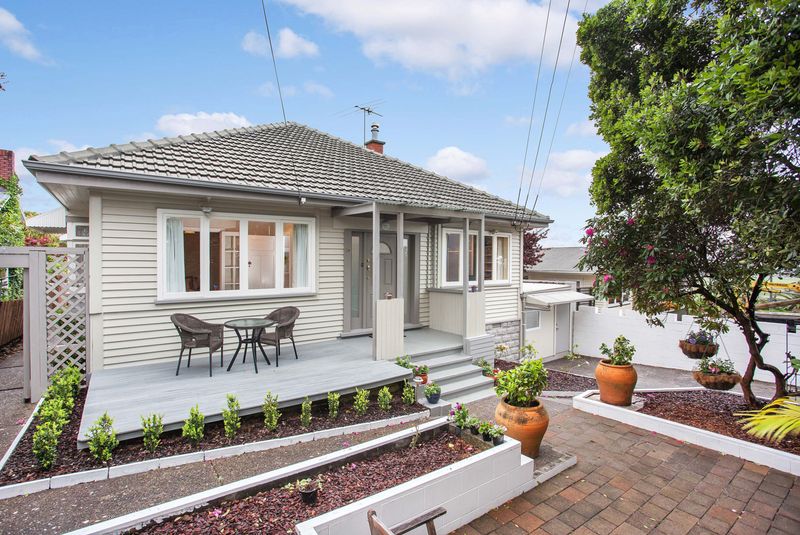 House 19 Crayford Street East, Avondale, Auckland City