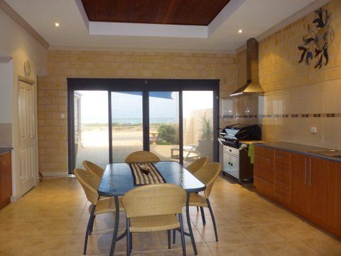 1 Edgewater Close, DRUMMOND COVE, WA 6532
