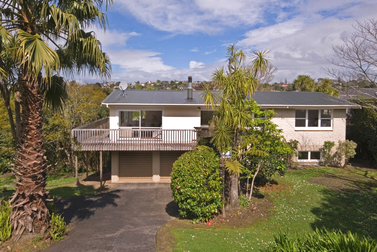 8 Colmar Road, MELLONS BAY, Manukau City