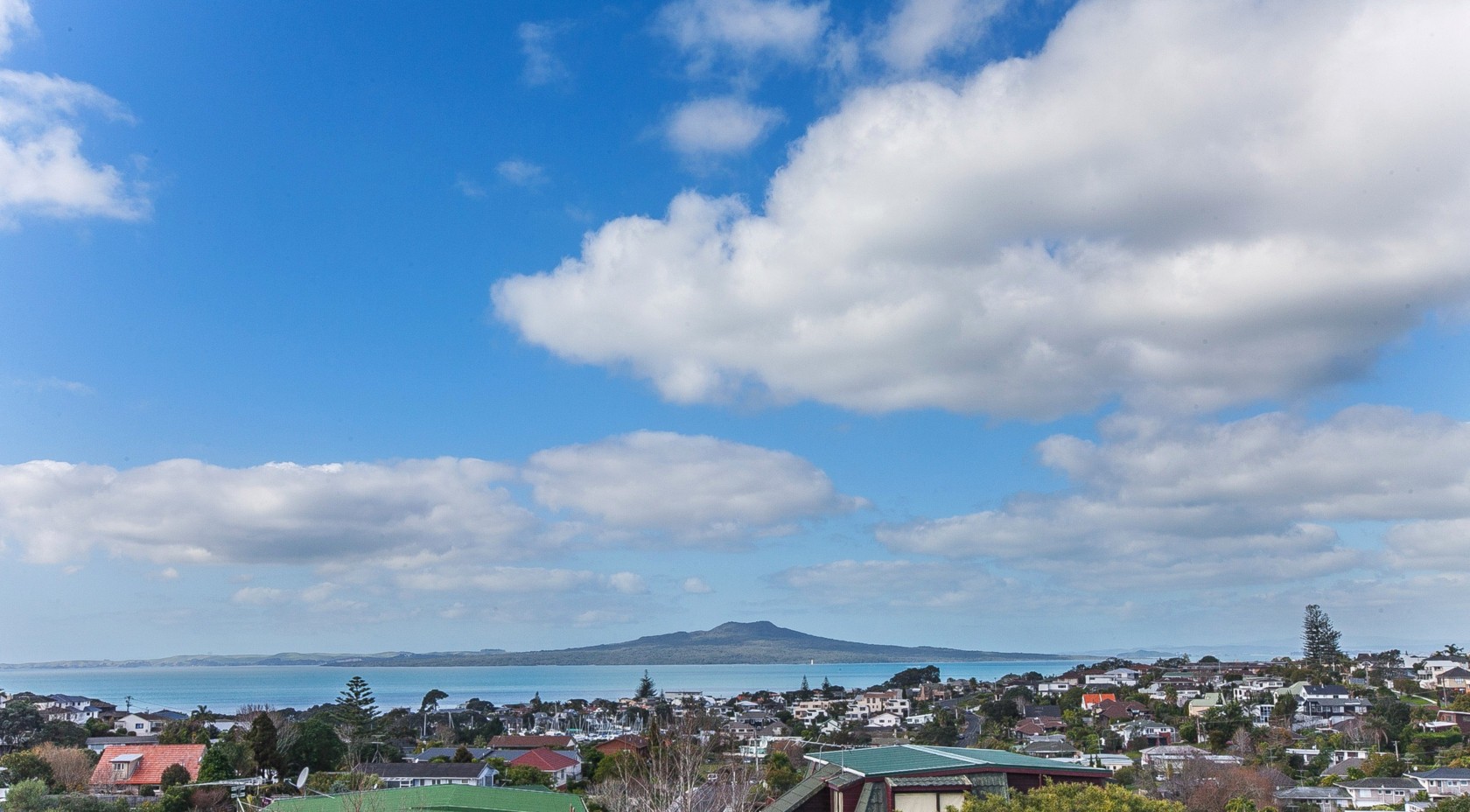 63 Parr Terrace, CASTOR BAY, North Shore City