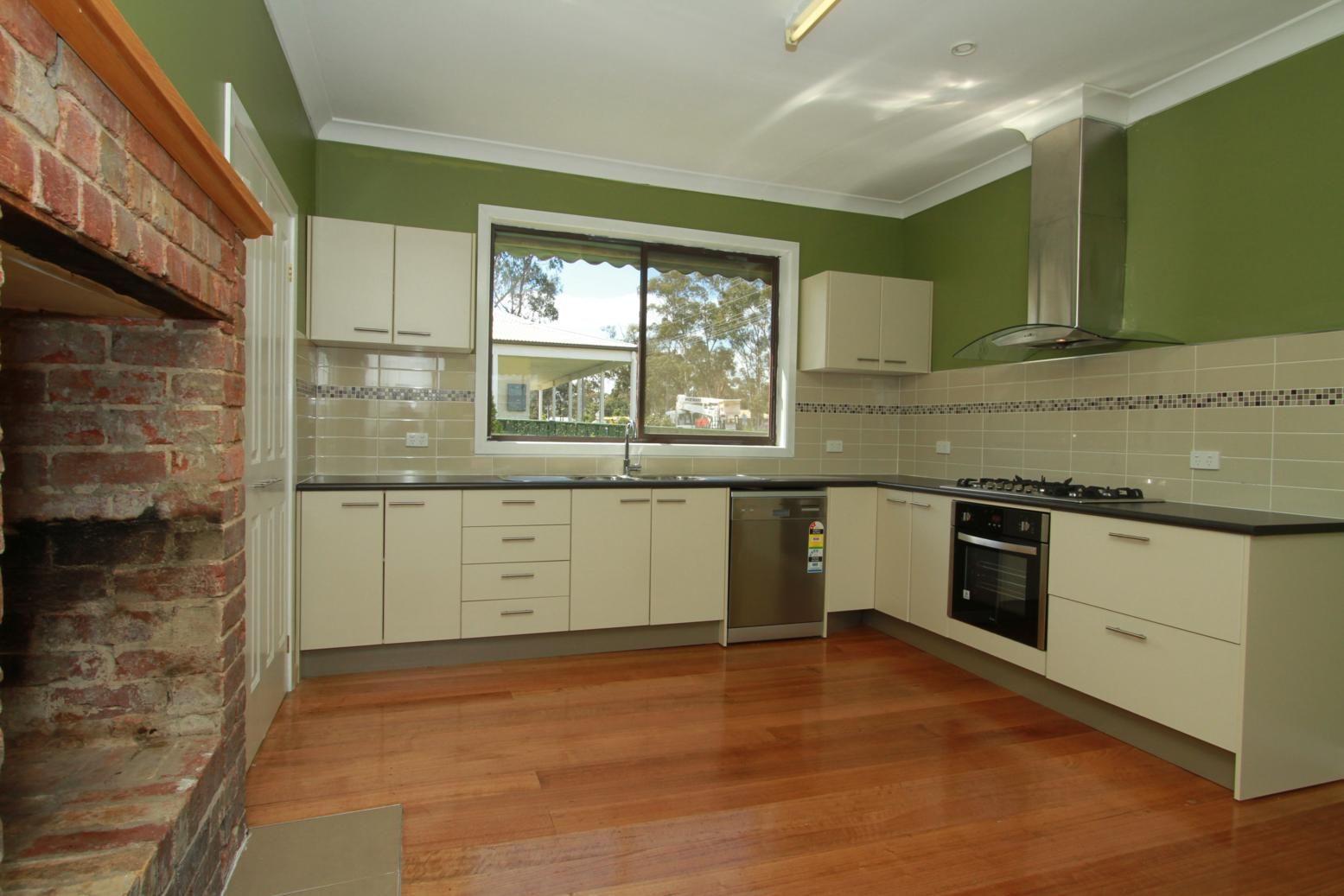 657 Midland Highway, HUNTLY, VIC 3551