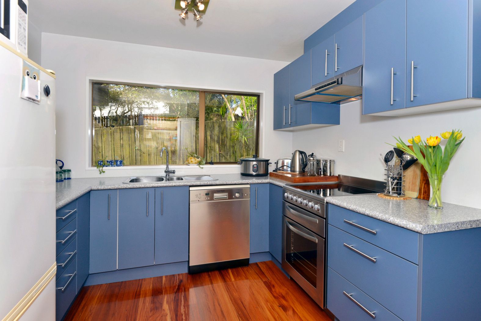 23b Hellyers Street, BIRKDALE, North Shore City
