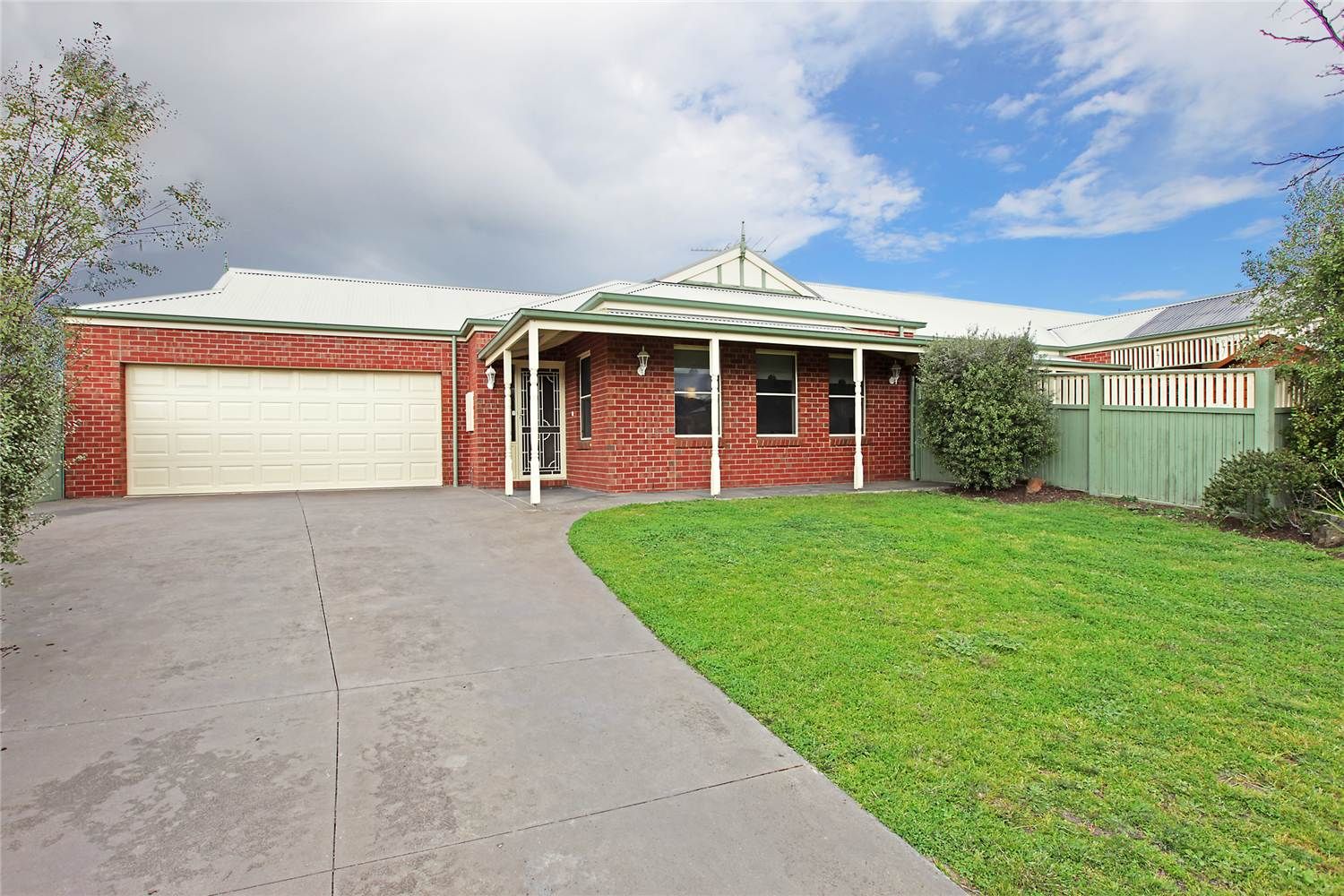 23 Pineview Court, LARA, VIC 3212