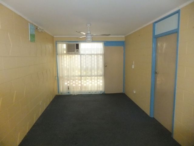 1/18 Love Lane, ROSSLEA, QLD 4812