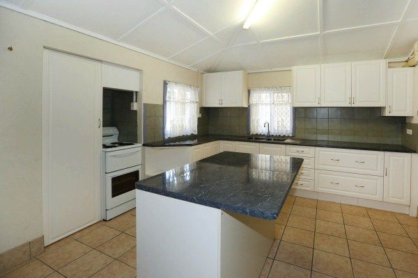 256 Stuart Drive, WULGURU, QLD 4811