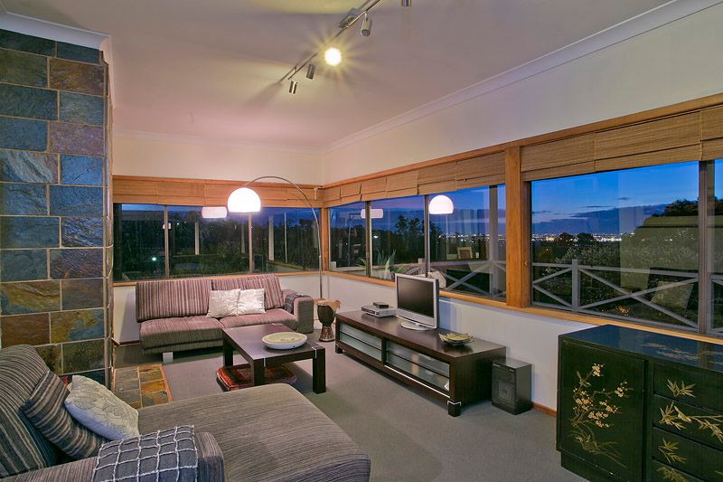 3 Hillside Crescent, GOOSEBERRY HILL, WA 6076