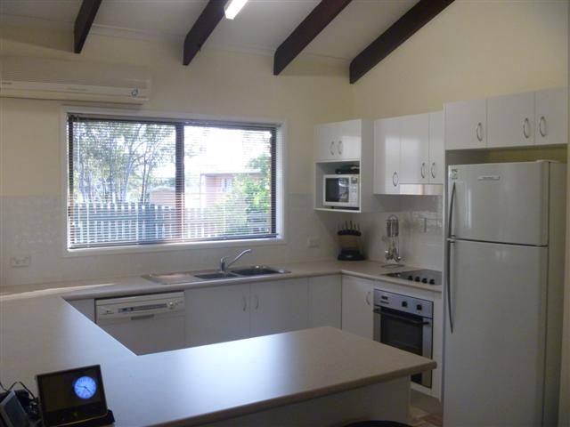 10 Cowan Close, SOUTH GLADSTONE, QLD 4680