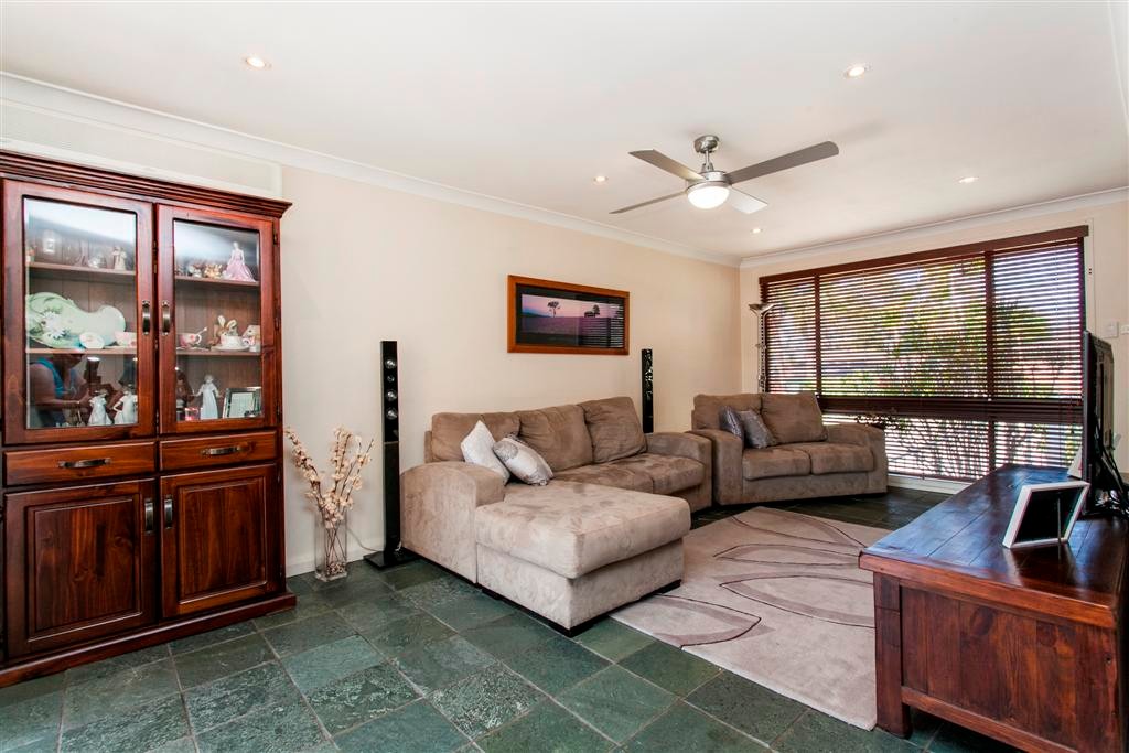 4 Tea Tree Glen, JAMISONTOWN, NSW 2750