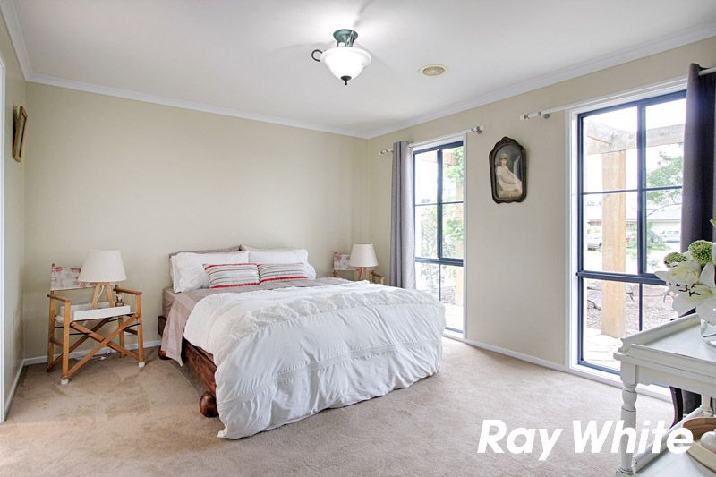 5 Cobalt Court, PAKENHAM, VIC 3810