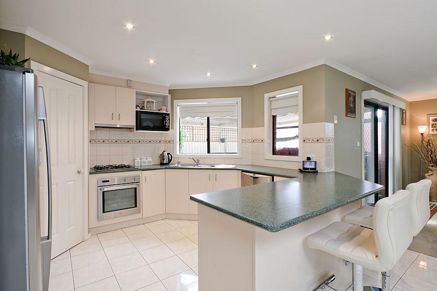 6 Lombard Street, ROXBURGH PARK, VIC 3064