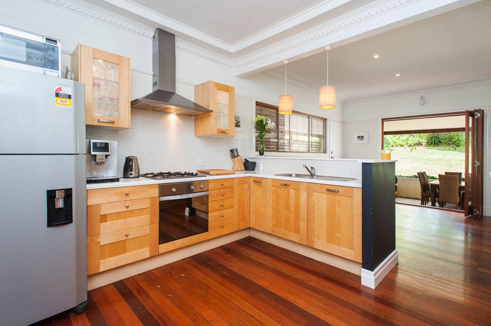 31 Cavillon Street, HOLLAND PARK, QLD 4121