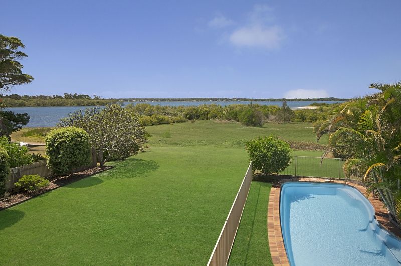 32 The Peninsula, YAMBA, NSW 2464