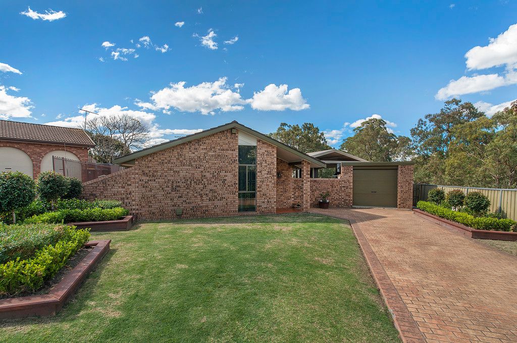 3 Comet Place, RABY NSW 2566