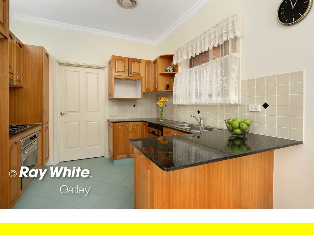 Villa 4, 8 Louisa Street, OATLEY, NSW 2223