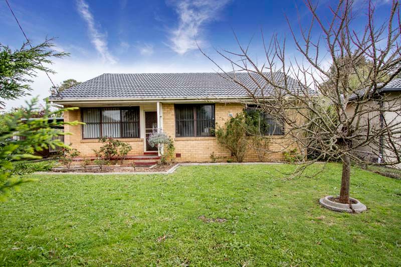 24 Forster Avenue, FRANKSTON NORTH VIC 3200