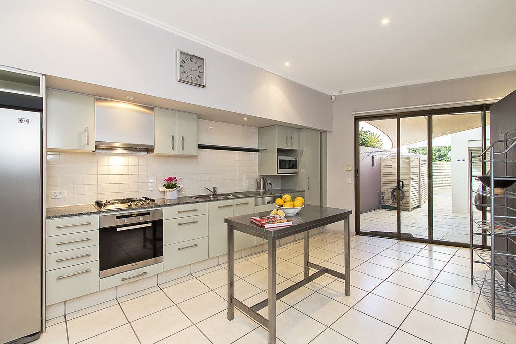 14 Moores Crescent, VARSITY LAKES, QLD 4227
