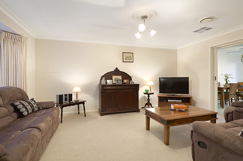2/5 Bowen Street, HUGHESDALE, VIC 3166