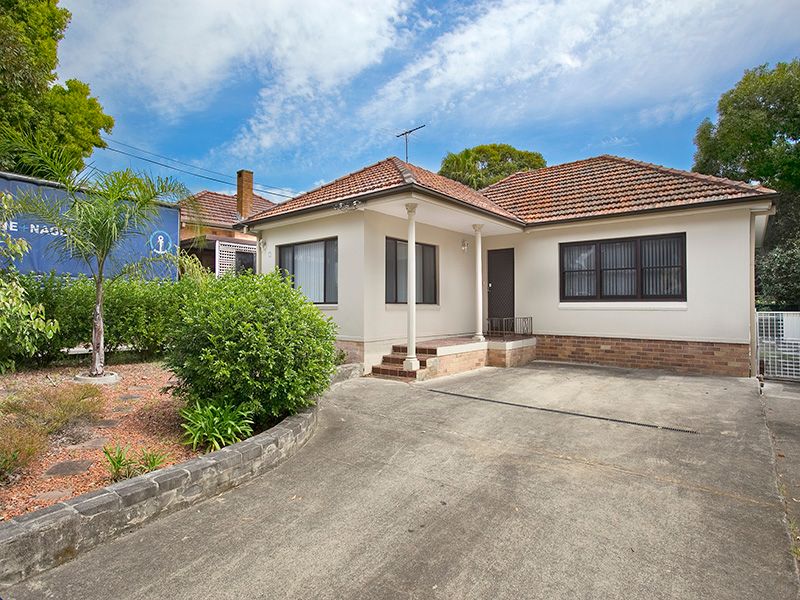 33 Kareena Road, MIRANDA NSW 2228