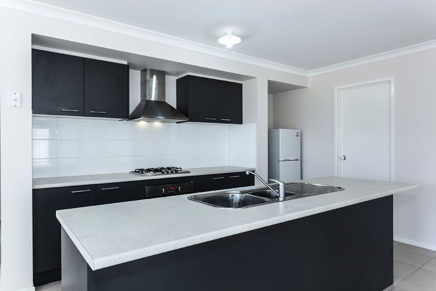 1 Red Fox Boulevard, BROOKFIELD, VIC 3338