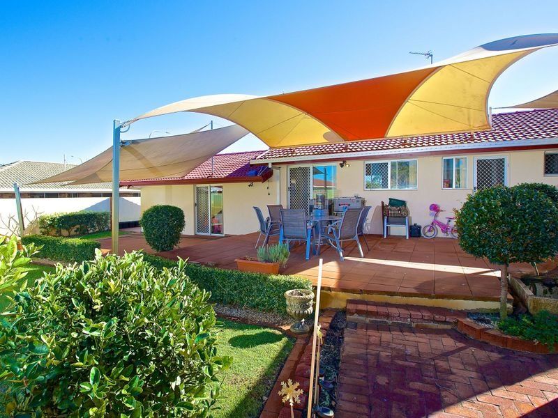 36 Sunbird Avenue, PARADISE POINT, QLD 4216