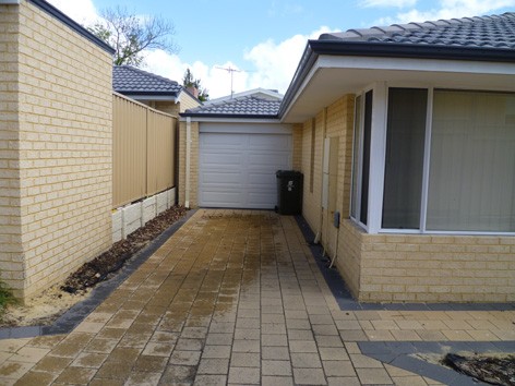 2/17 Robertsbridge Road, NOLLAMARA, WA 6061
