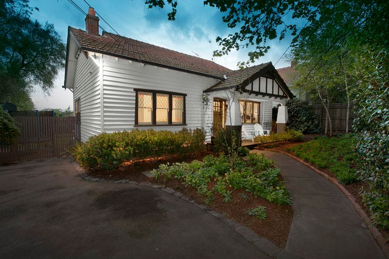 24 Heath Avenue, OAKLEIGH, VIC 3166