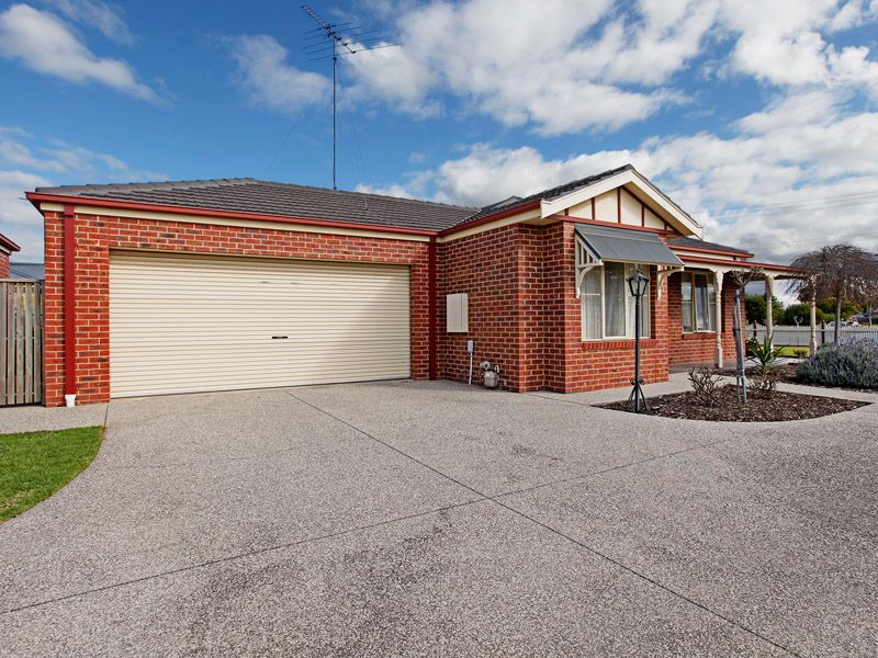 9/9 Helms Street, NEWCOMB, VIC 3219