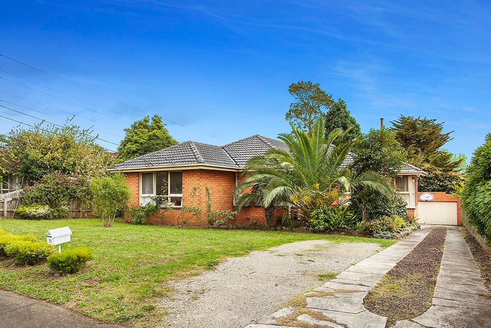 37 Fromhold Drive, DONCASTER VIC 3108