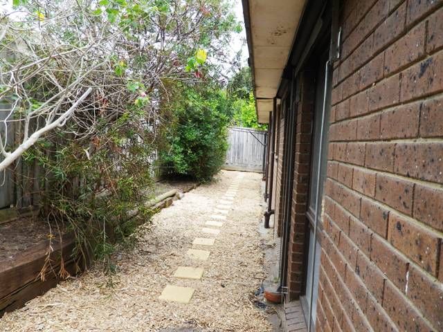5 Oakwood Drive, KEYSBOROUGH, VIC 3173