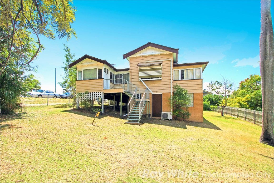 11 Canning Street, THE RANGE QLD 4700
