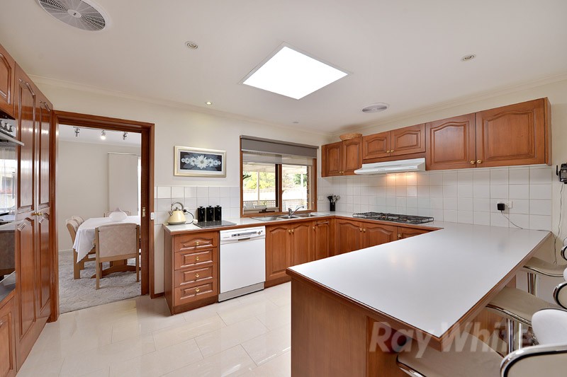 261 Karoo Road, ROWVILLE, VIC 3178