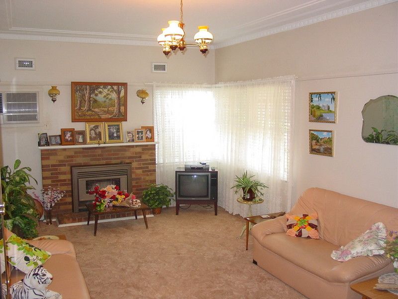 TAREE, NSW 2430