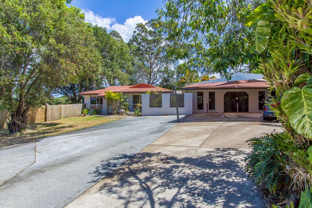 2 oak Street, NERANG, QLD 4211