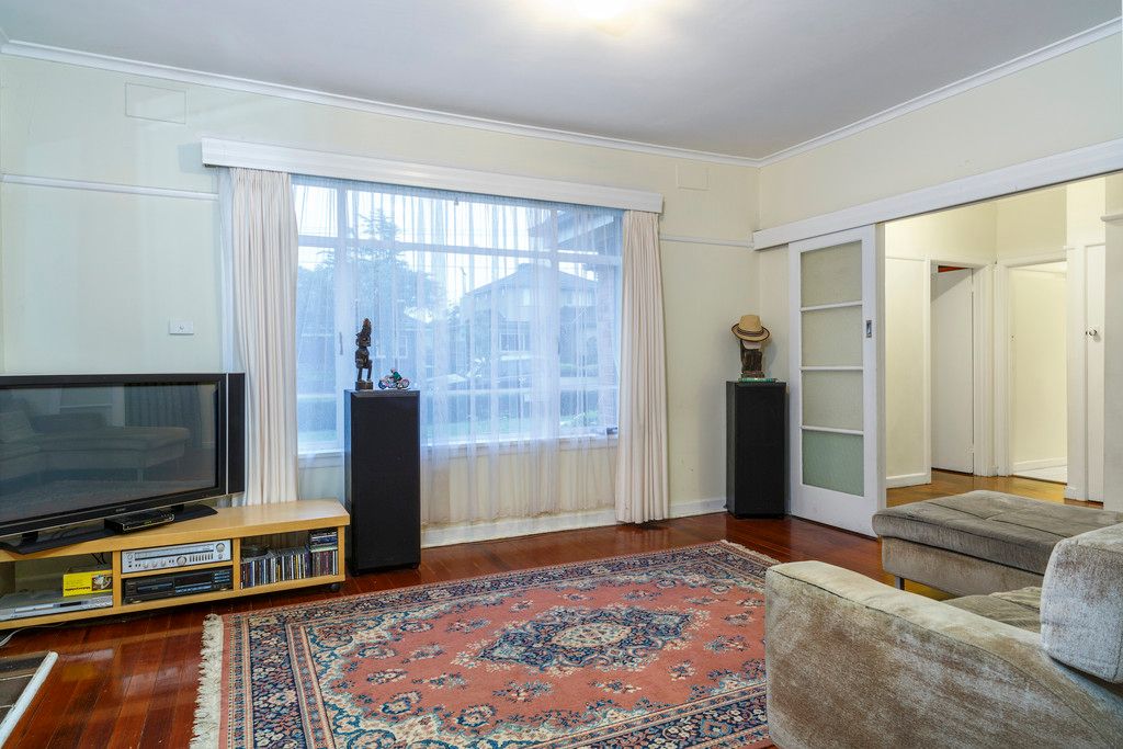 83 Stockdale Avenue, BENTLEIGH EAST, VIC 3165