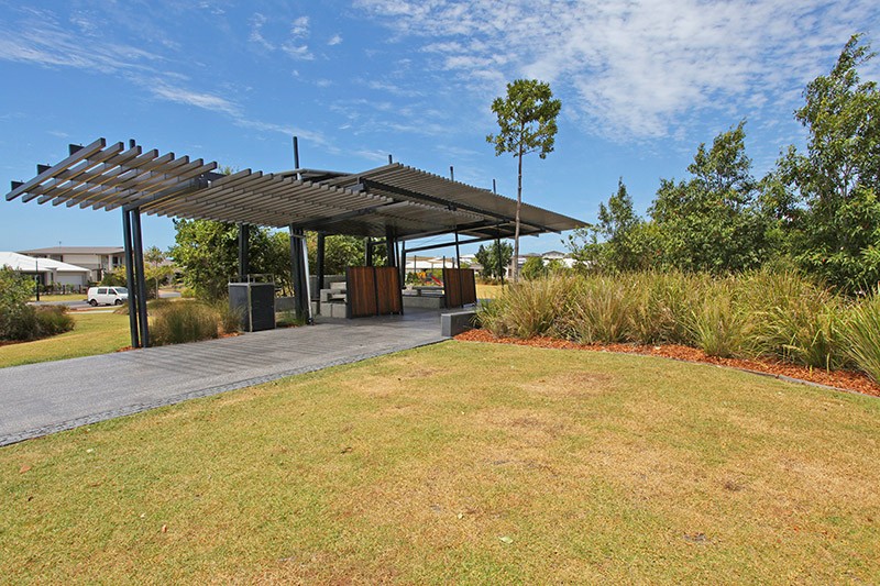 1 Kurrimine Crescent, MOUNTAIN CREEK, QLD 4557