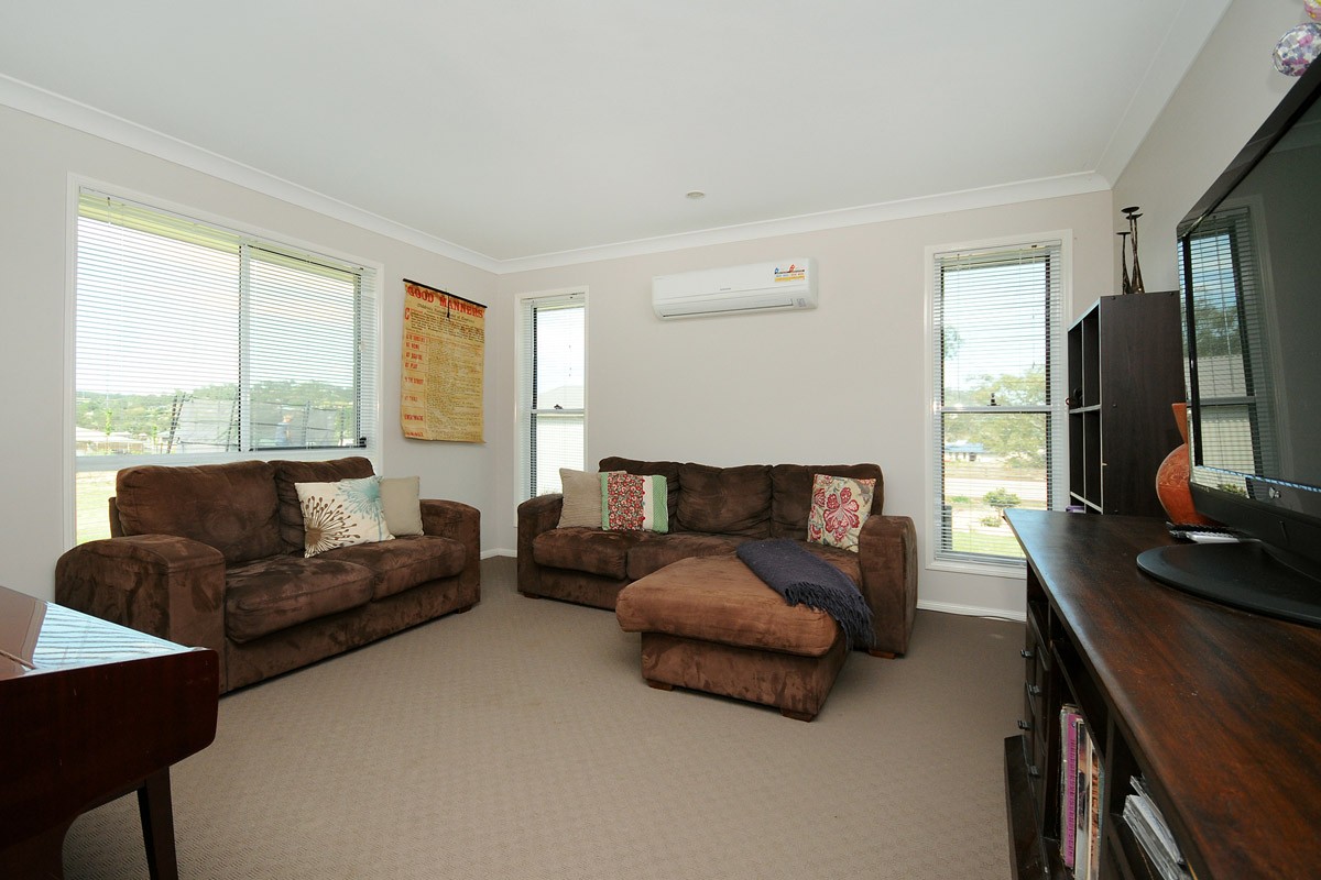 23 Northerly Drive, HODGSON VALE, QLD 4352