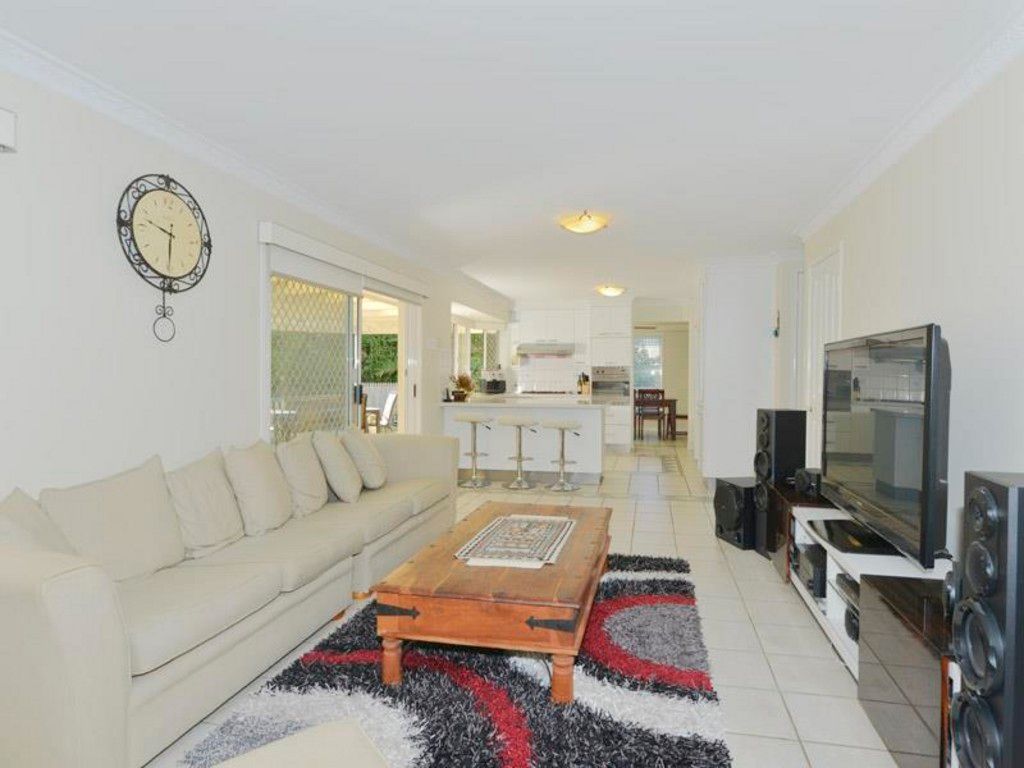 137 Cribb Road, CARINDALE, QLD 4152