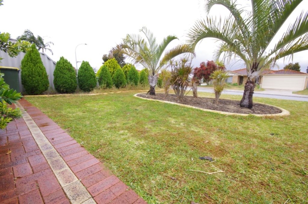 23 Guadalupe Drive, BALLAJURA, WA 6066