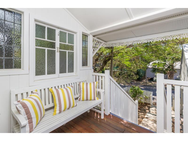 36A Garden Terrace, NEWMARKET, QLD 4051