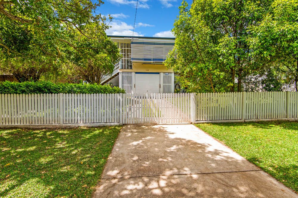 142 Lawn Street, HOLLAND PARK, QLD 4121