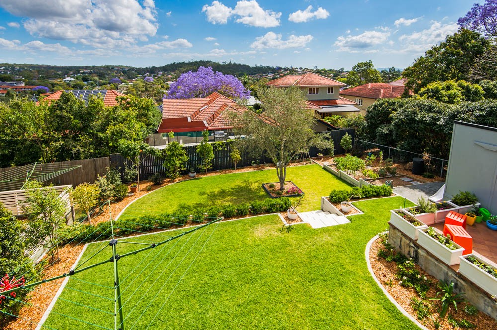 7 Lamrock Street, HOLLAND PARK WEST, QLD 4121