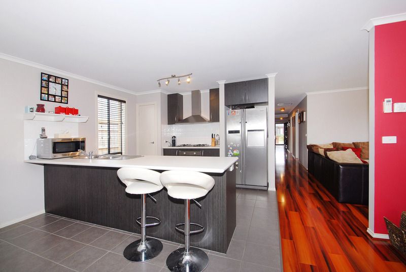 6 Lily Way, SKYE, VIC 3977